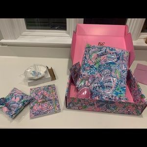 Lilly Pulitzer gift with purchase
